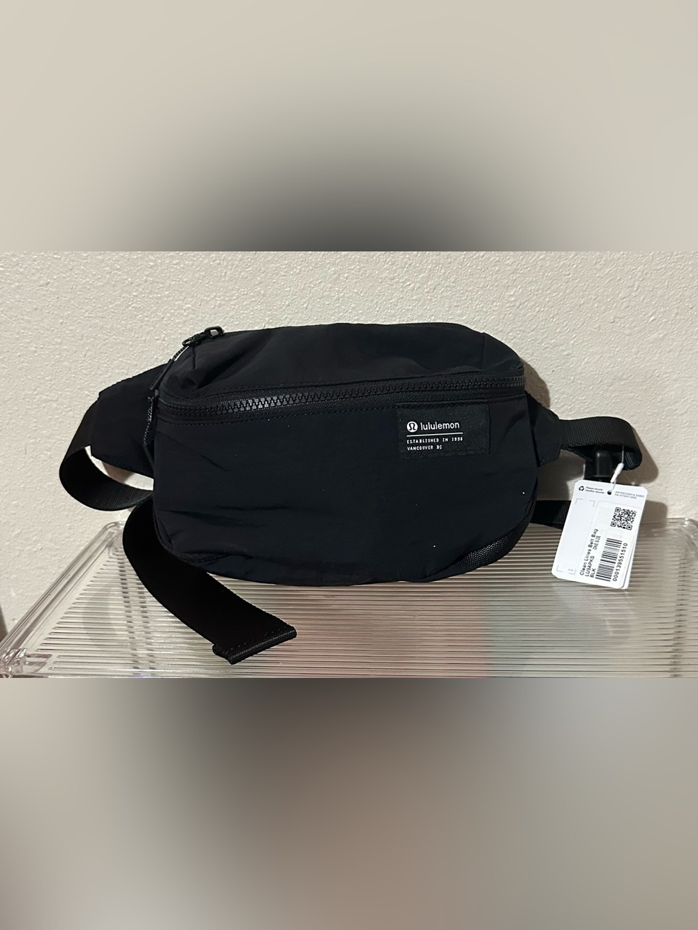 lululemon athletica Black Men's Waist Pack Sling